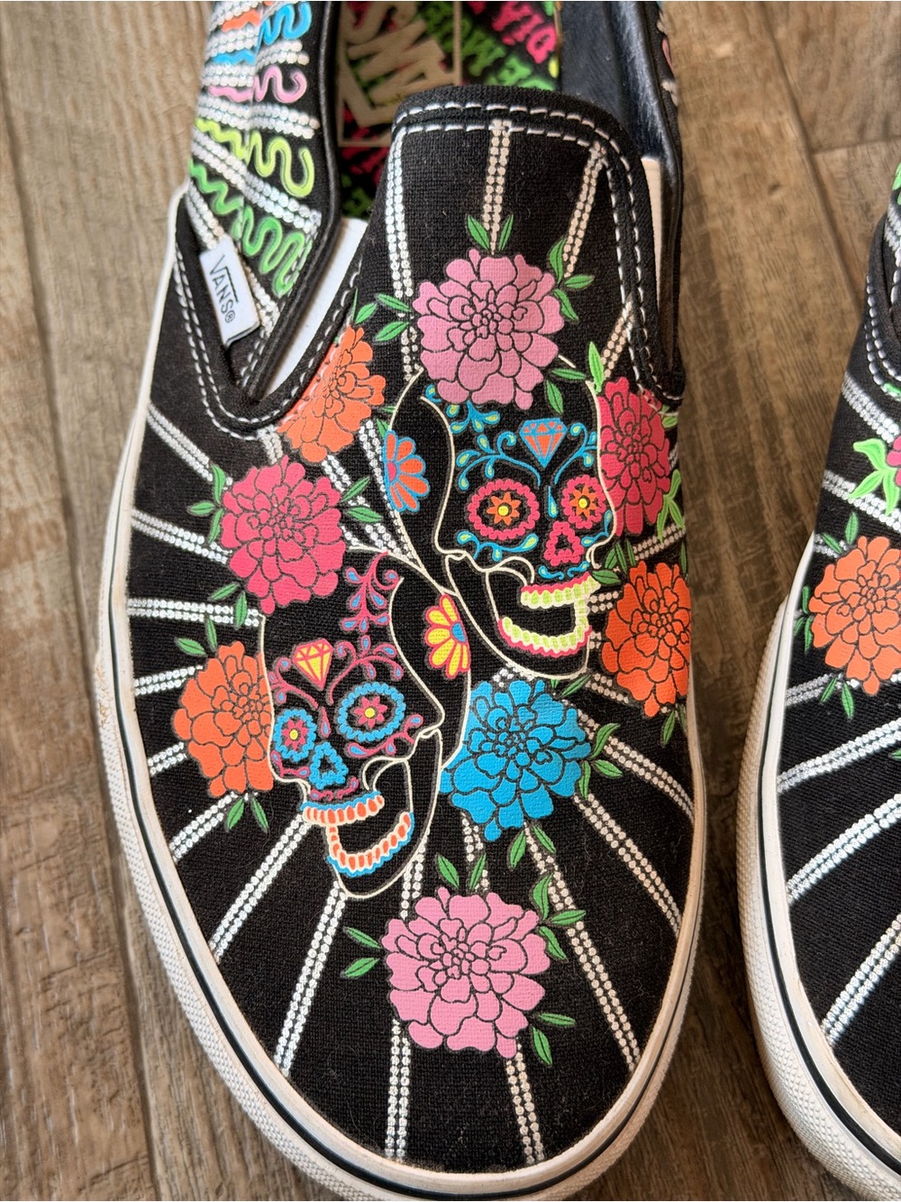 Vans Black Slip-On Sneakers with Neon Floral Sugar Skull Print-glow in dark - Picture 2 of 5